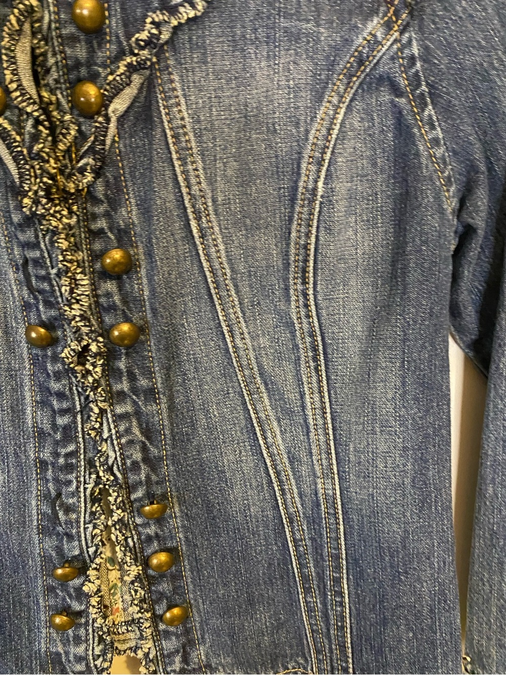 Vintage Rave fitted denim jacket with high neck and frayed ruffle detailing. Med - Picture 5 of 9